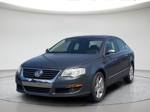 Used 2009 Volkswagen Passat Komfort FWD image 1