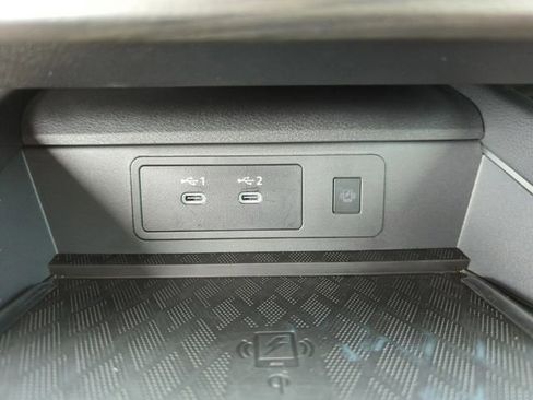 Certified 2025 Nissan Murano SV FWD image 34
