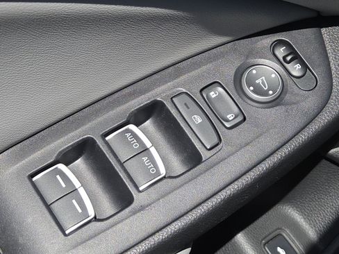 Used 2018 Honda Accord LX image 31
