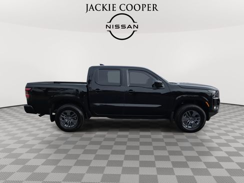 Certified 2025 Nissan Frontier SV w/ SV Convenience Package image 4