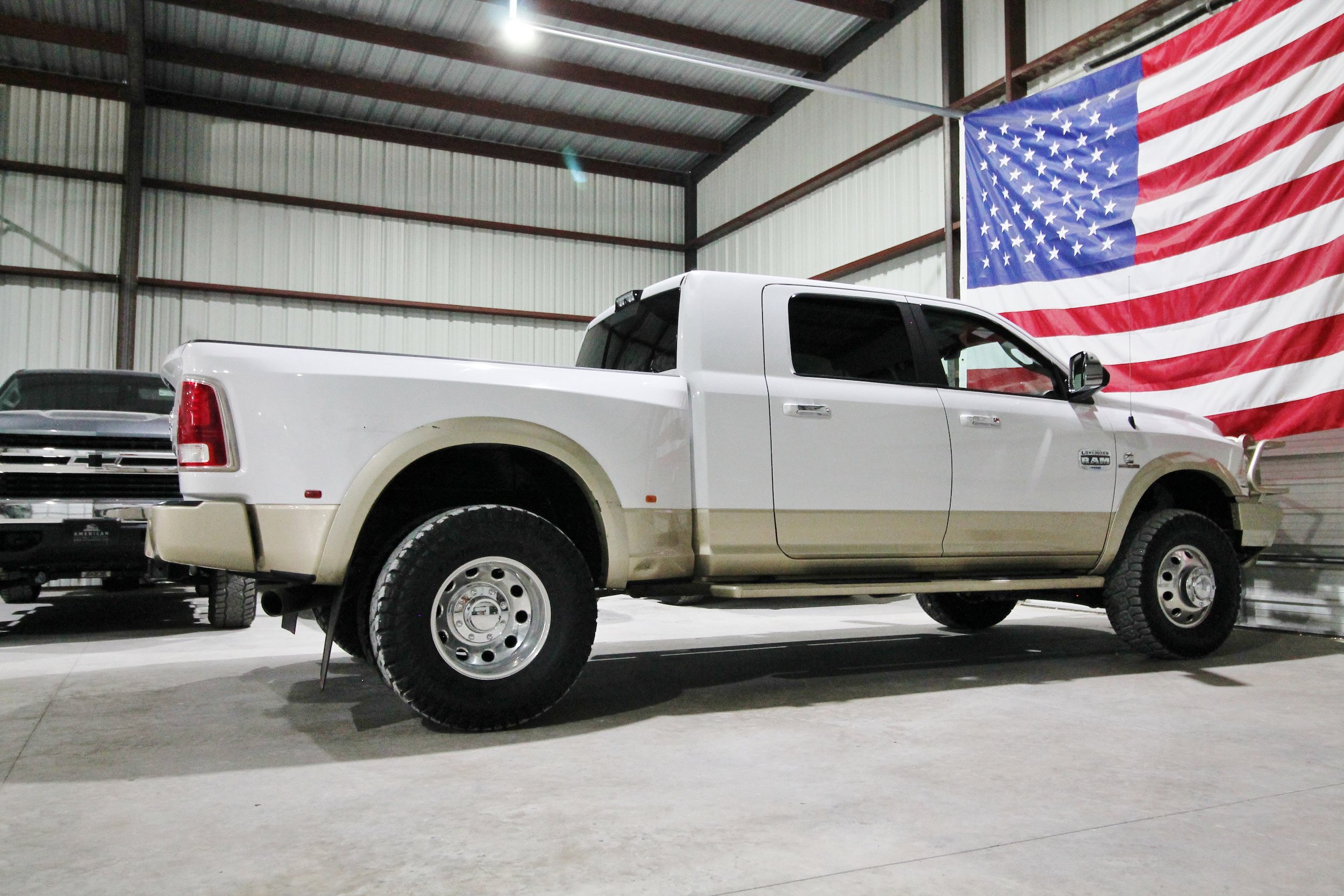 Used 2016 RAM 3500 Laramie Longhorn AWD/4WD image 12
