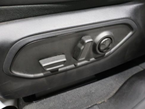 Used 2024 Jeep Grand Cherokee L Altitude image 10