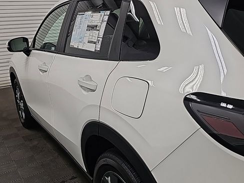 New 2026 Honda HR-V LX image 6