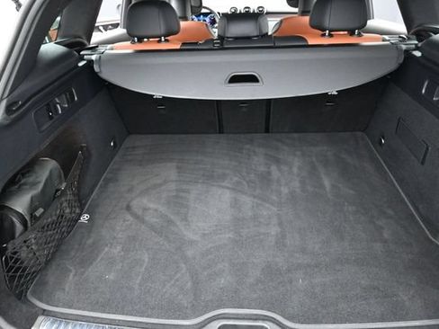 Used 2024 Mercedes-Benz GLC 300 image 26