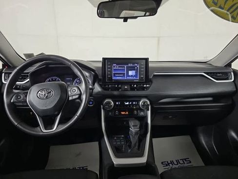 Used 2022 Toyota RAV4 XLE w/ Convenience Package image 30