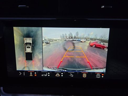 Used 2024 GMC Sierra 3500 Denali Ultimate image 24