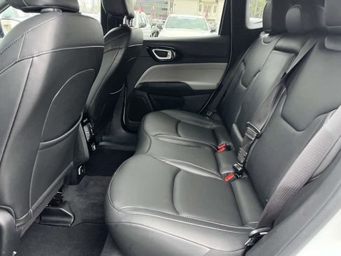 Certified 2025 Jeep Compass Limited image 10
