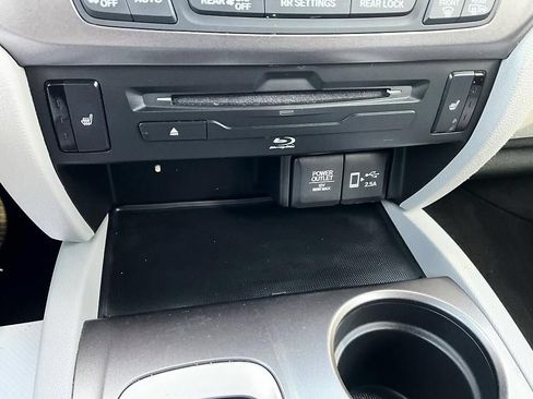 Used 2019 Honda Pilot EX-L image 25