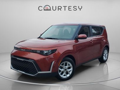 Certified 2023 Kia Soul LX w/ LX Technology Package