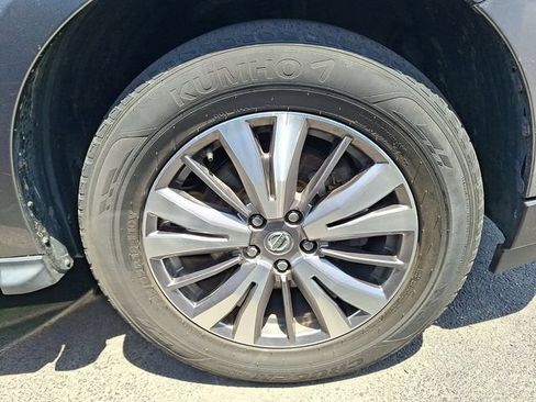 Used 2020 Nissan Pathfinder SV FWD image 9