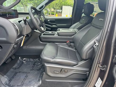 New 2026 Ford Expedition Max Platinum w/ Stealth Appearance Package AWD/4WD image 9