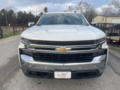 Used 2019 Chevrolet Silverado 1500 LT w/ Convenience Package image 9
