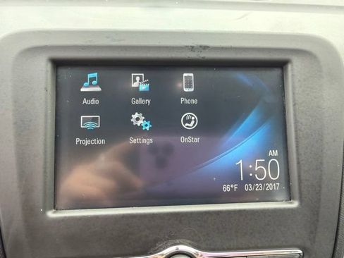 Used 2018 Chevrolet Equinox LS FWD image 16