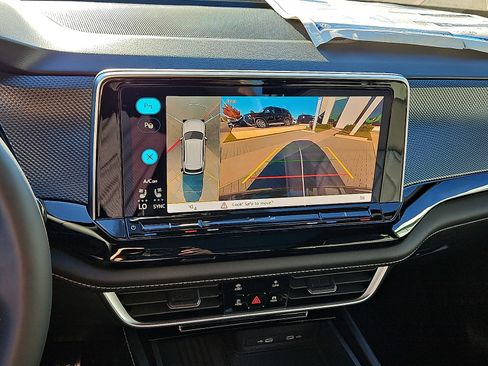 New 2026 Volkswagen Atlas Cross Sport SEL Premium R-Line image 16