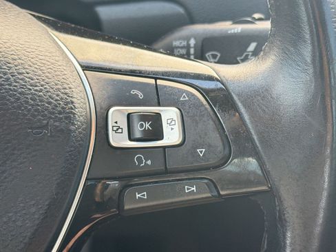 Used 2017 Volkswagen Jetta SE FWD image 27