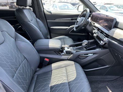 Certified 2025 Kia Telluride SX X-Line AWD/4WD image 16