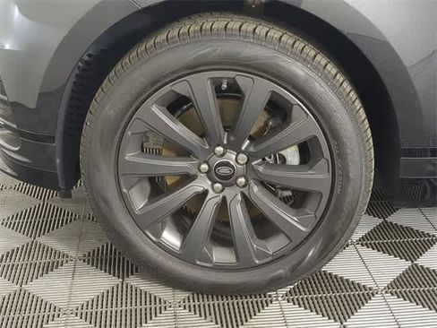 Used 2020 Land Rover Range Rover Velar R-Dynamic S image 13