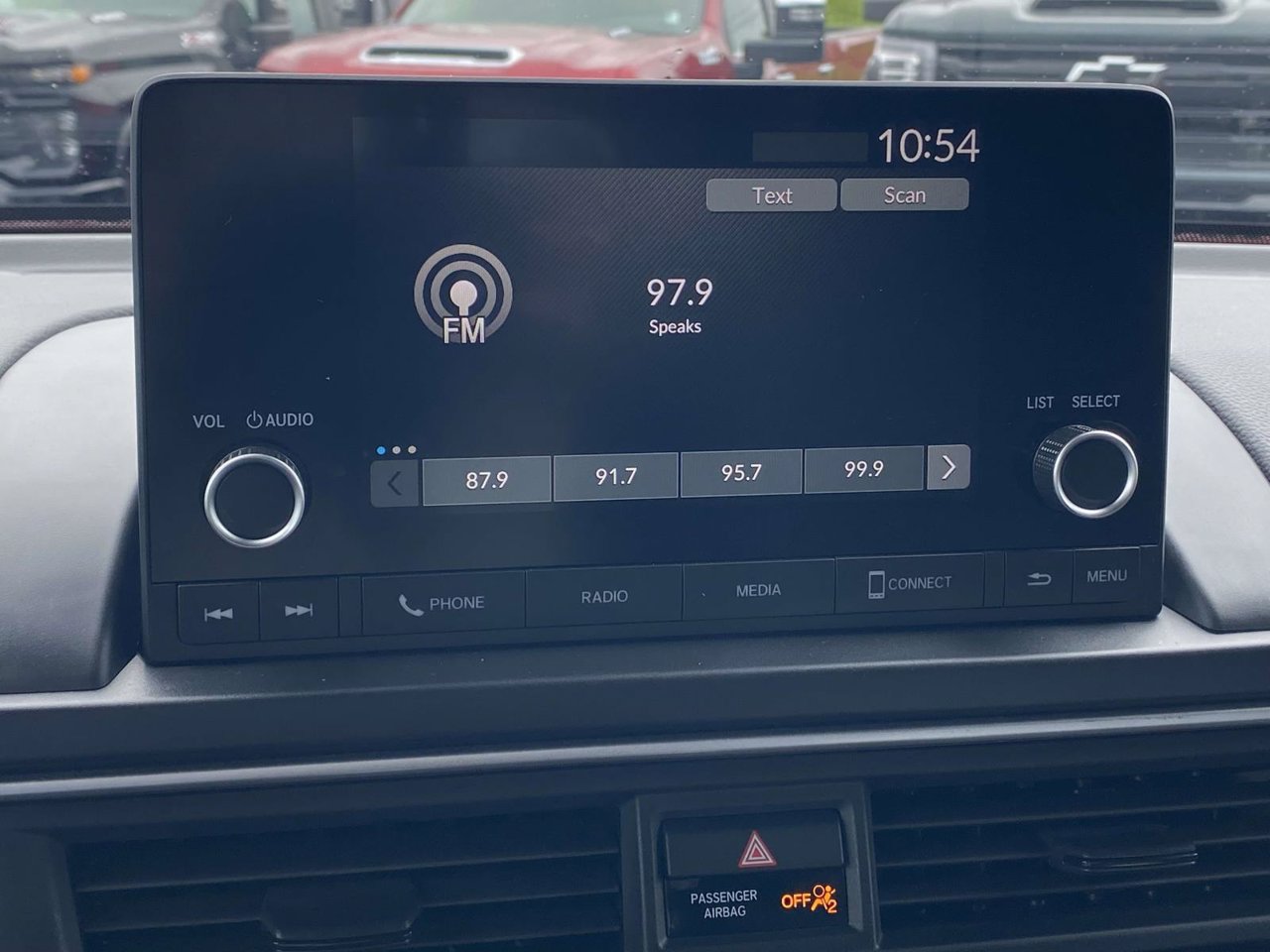 Used 2025 Honda Pilot Sport image 37