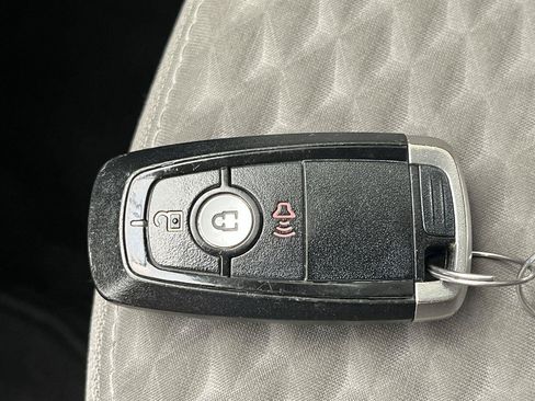 Used 2020 Ford Escape SE AWD/4WD image 29
