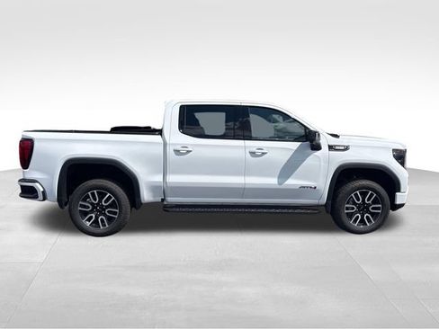 Used 2025 GMC Sierra 1500 AT4 w/ Technology Package AWD/4WD image 7