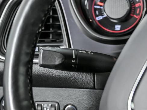 Used 2016 Dodge Challenger R/T Plus image 27