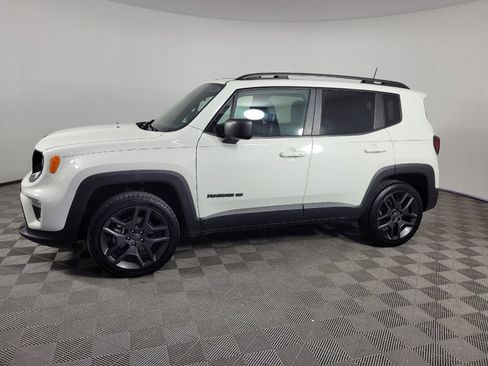 Used 2021 Jeep Renegade Latitude w/ Luxury Group II AWD/4WD image 2
