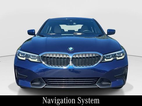 Used 2020 BMW 330i Sedan w/ Convenience Package RWD image 2
