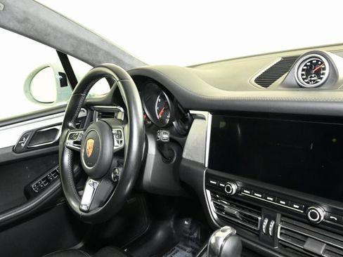 Used 2021 Porsche Macan Turbo w/ Premium Package Plus (PF0) image 37
