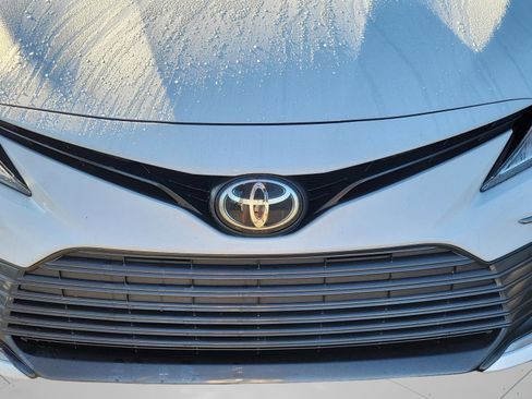 Used 2022 Toyota Camry LE image 14