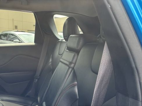 Used 2019 Jeep Cherokee Trailhawk w/ Cold Weather Group AWD/4WD image 29