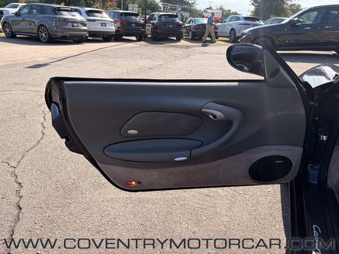 Used 2004 Porsche 911 Carrera RWD image 33