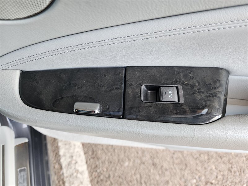 Used 2012 Lexus LS 460 AWD w/ Comfort Pkg image 65