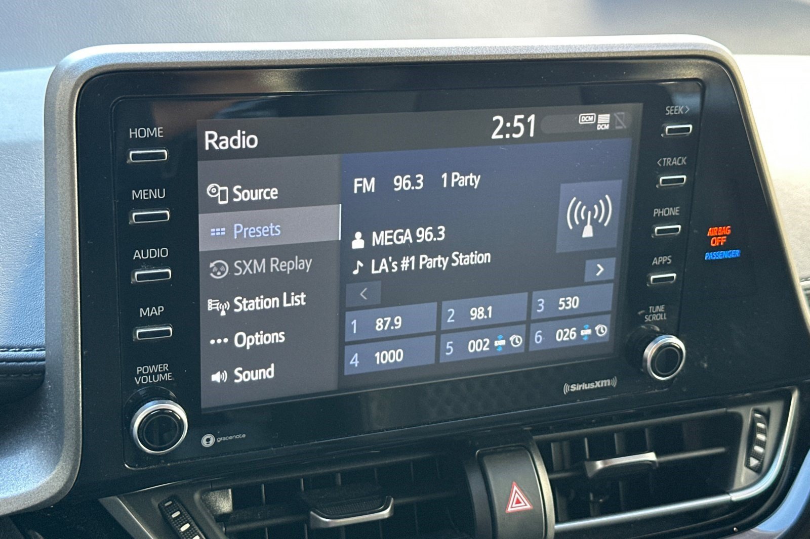 Used 2020 Toyota C-HR LE FWD image 20