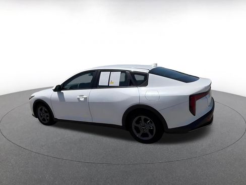 Used 2025 Kia K4 FWD image 10