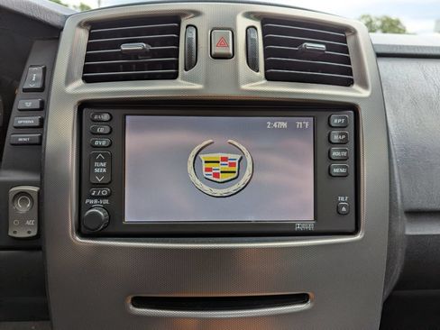 Used 2004 Cadillac XLR RWD image 24