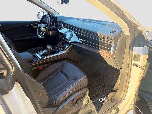 Used 2022 Audi Q8 Premium Plus image 15