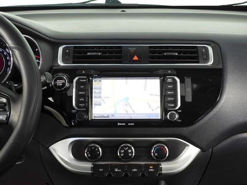 Used 2016 Kia Rio SX image 25