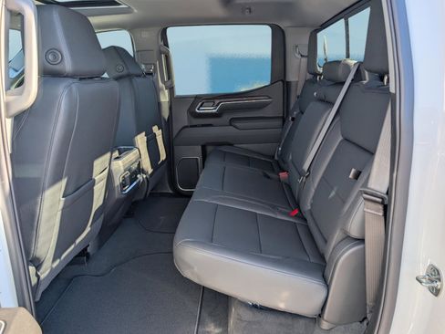 New 2026 GMC Sierra 1500 SLT w/ SLT Premium Plus Package image 14