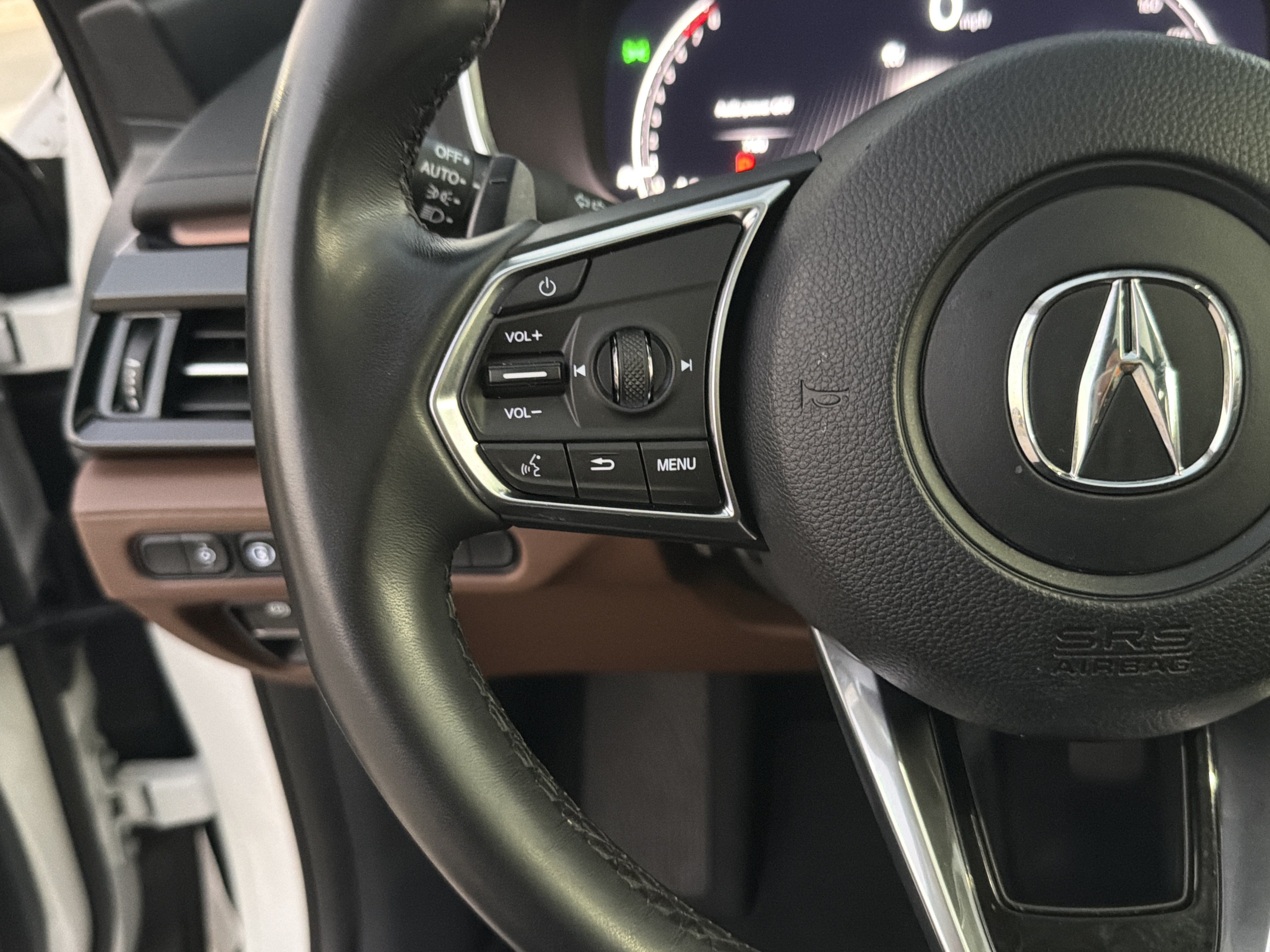 Certified 2025 Acura MDX w/ Technology Package AWD/4WD image 19