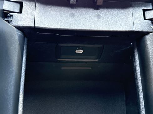 New 2025 Mercedes-Benz C 300 Sedan image 30