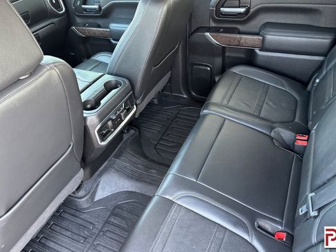 Used 2021 GMC Sierra 3500 Denali w/ Denali Ultimate Package image 14