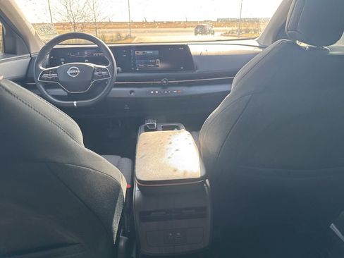 Used 2023 Nissan Ariya FWD image 18