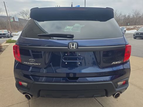Used 2023 Honda Passport EX-L image 6
