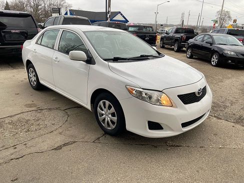 Used 2010 Toyota Corolla LE image 6