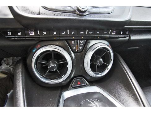 Used 2022 Chevrolet Camaro LT RWD image 26
