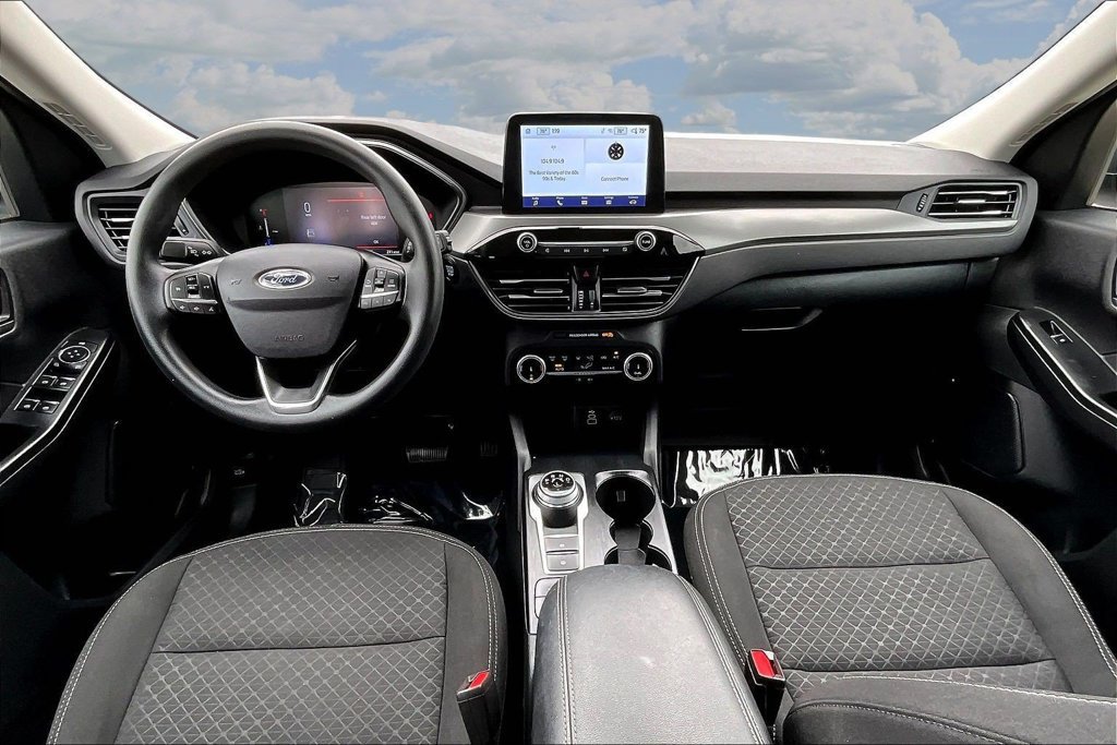 Certified 2025 Ford Escape Active FWD image 9