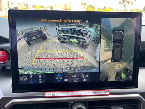 New 2026 Toyota 4Runner TRD Off-Road Premium AWD/4WD image 15