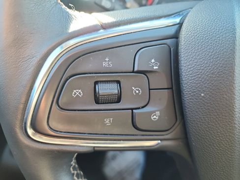 Used 2023 Buick Encore GX Essence w/ Experience Buick Package image 21