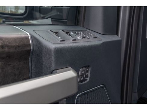 Used 2022 Ford F350 Lariat w/ Tremor Off-Road Package image 20