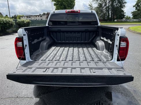 New 2025 GMC Canyon AT4 w/ AT4X Package image 27